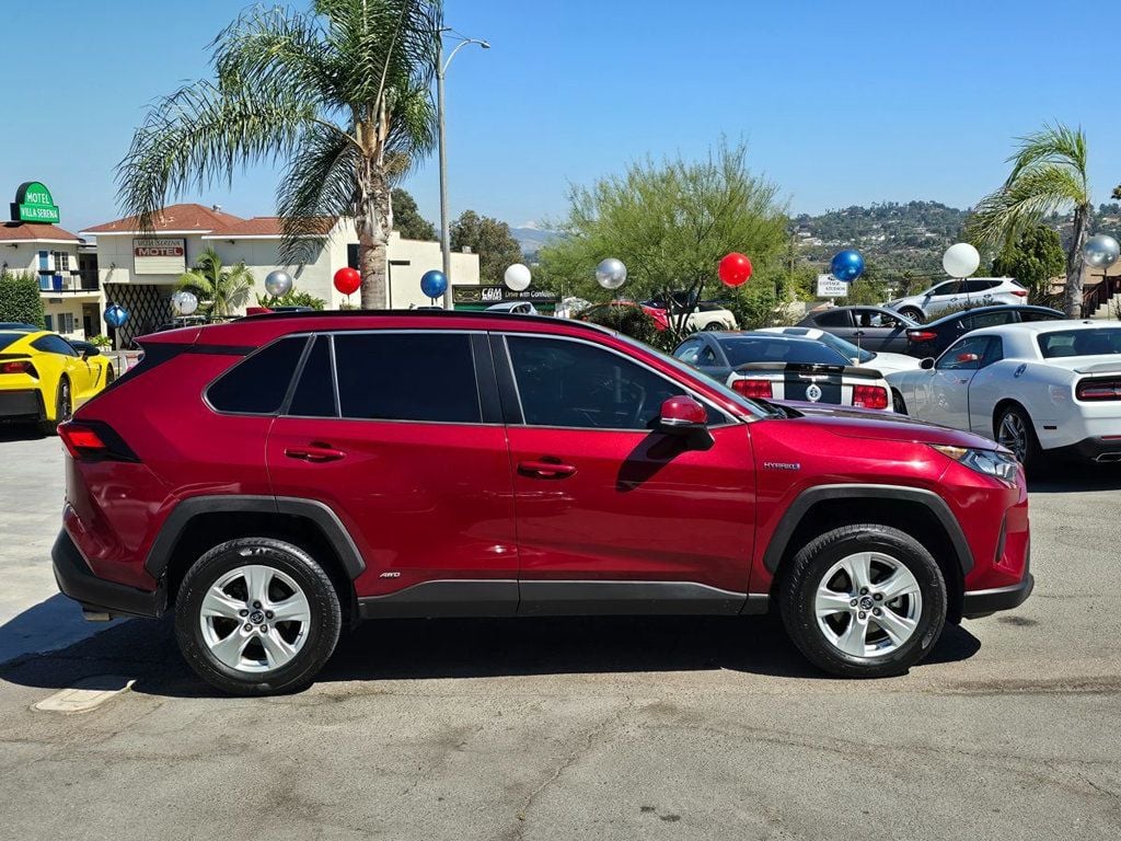 2019 Toyota RAV4 Hybrid LE AWD - 22575931 - 9