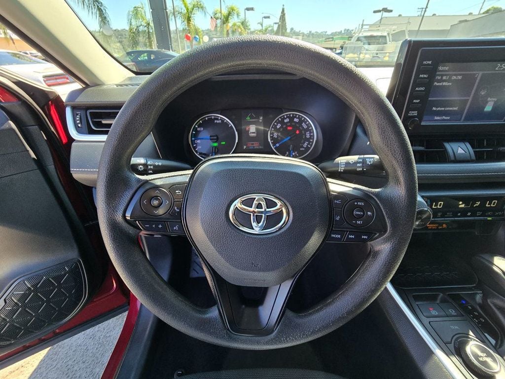 2019 Toyota RAV4 Hybrid LE AWD - 22575931 - 24