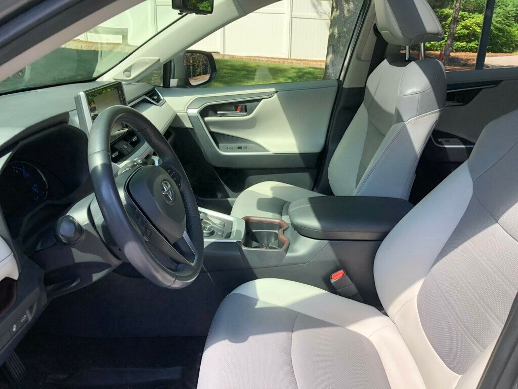 2019 Toyota RAV4 Hybrid Limited AWD - 22894410 - 7