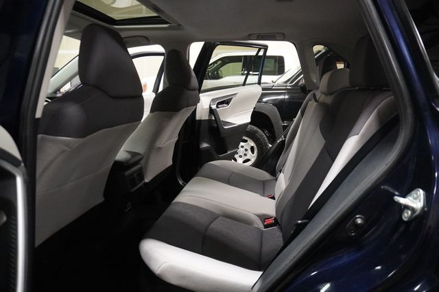 2019 Toyota RAV4 Hybrid XLE AWD - 22976214 - 6