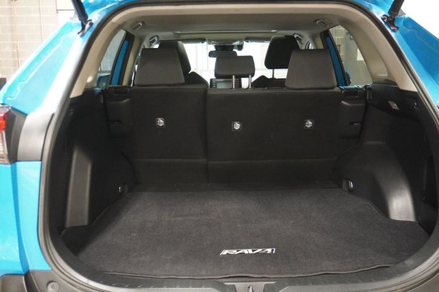2019 Toyota RAV4 Hybrid XLE AWD - 23049290 - 12