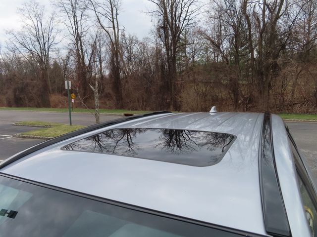 2019 Toyota RAV4 Hybrid XLE AWD - 22805122 - 17