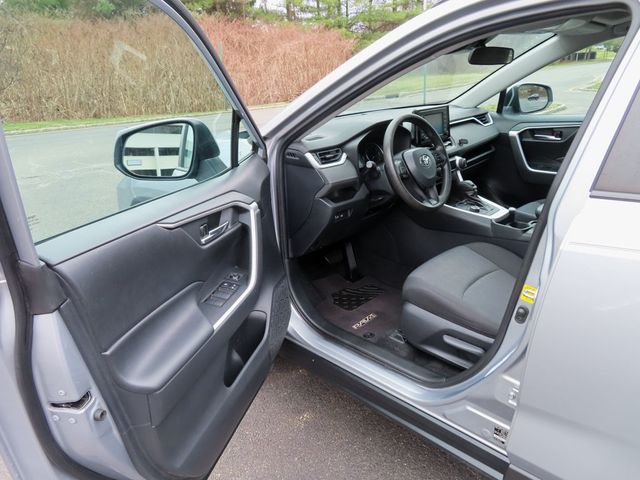 2019 Toyota RAV4 Hybrid XLE AWD - 22805122 - 18