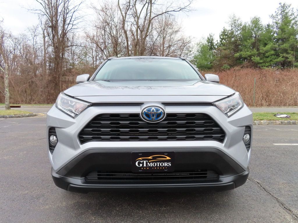 2019 Toyota RAV4 Hybrid XLE photo 2