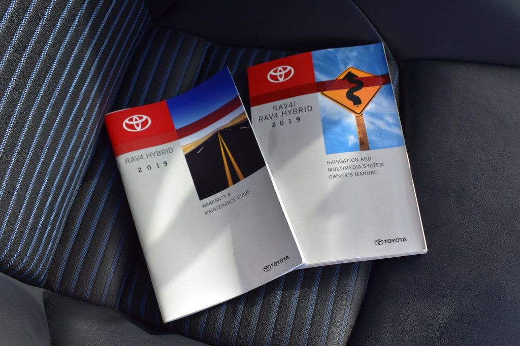 2019 Toyota RAV4 Hybrid XSE AWD - 22989037 - 12