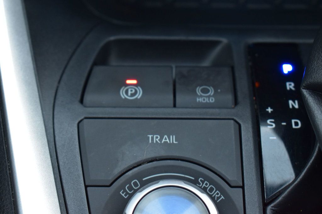 2019 Toyota RAV4 Hybrid XSE AWD - 22989037 - 33