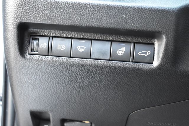 2019 Toyota RAV4 Hybrid XSE AWD - 22989037 - 39