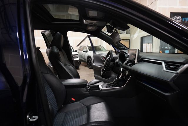 2019 Toyota RAV4 Hybrid XSE AWD - 22950108 - 5