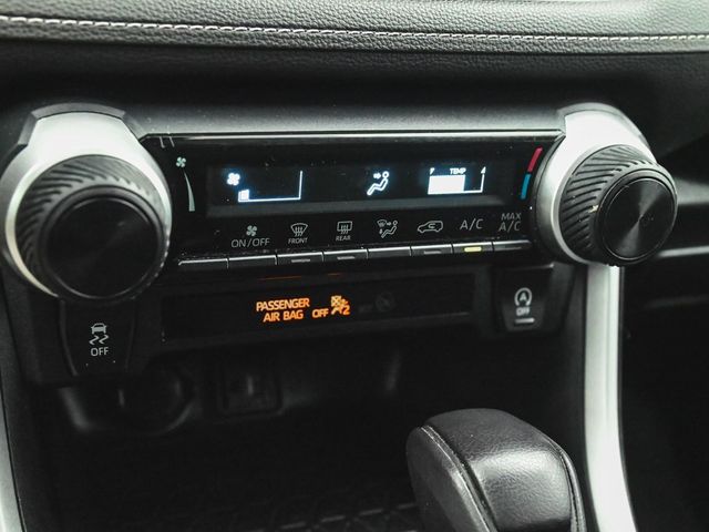 2019 Toyota RAV4 LE - 22967237 - 20