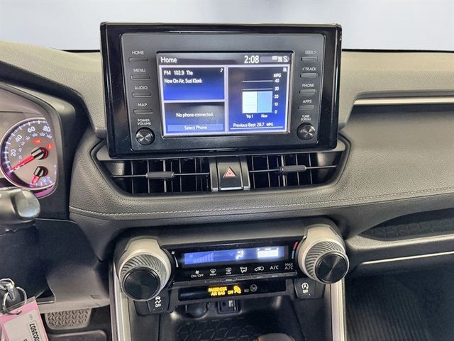 2019 Toyota RAV4 LE AWD - 22991974 - 13