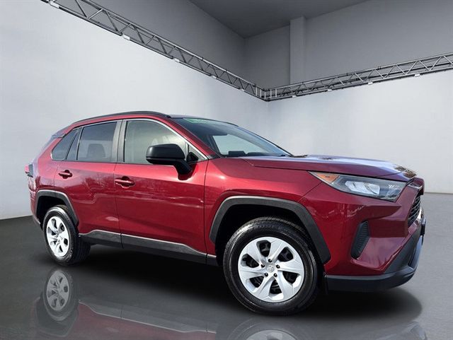 2019 Toyota RAV4 LE AWD - 22991974 - 22