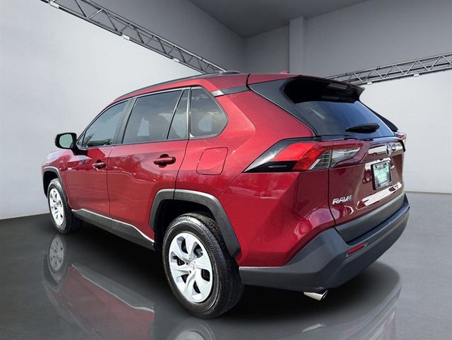 2019 Toyota RAV4 LE AWD - 22991974 - 4