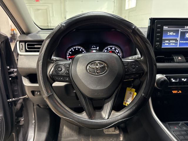 2019 Toyota RAV4 LE AWD - 22986608 - 10