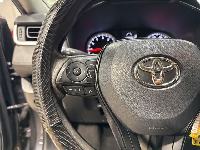 2019 Toyota RAV4 LE AWD - 22986608 - 12