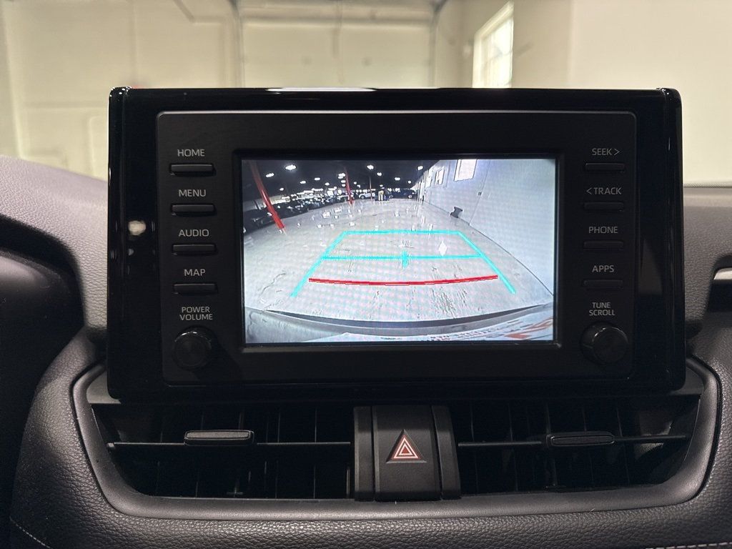 2019 Toyota RAV4 LE AWD - 22986608 - 20