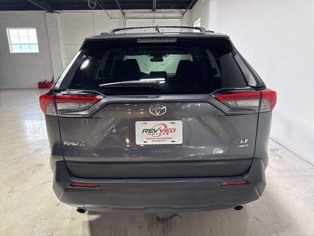 2019 Toyota RAV4 LE AWD - 22986608 - 5