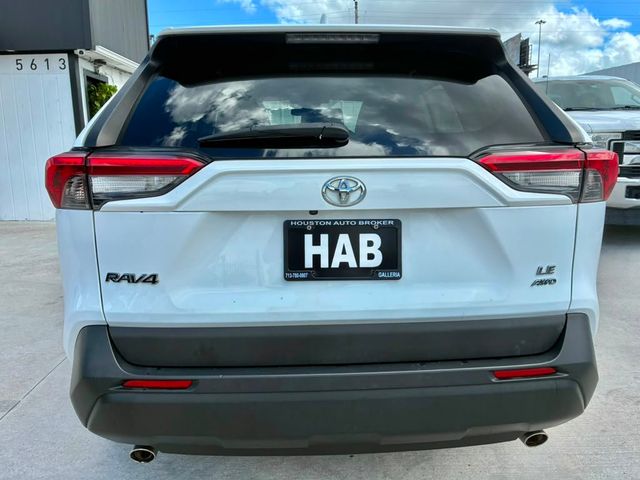 2019 Toyota RAV4 LE AWD - 23039763 - 7