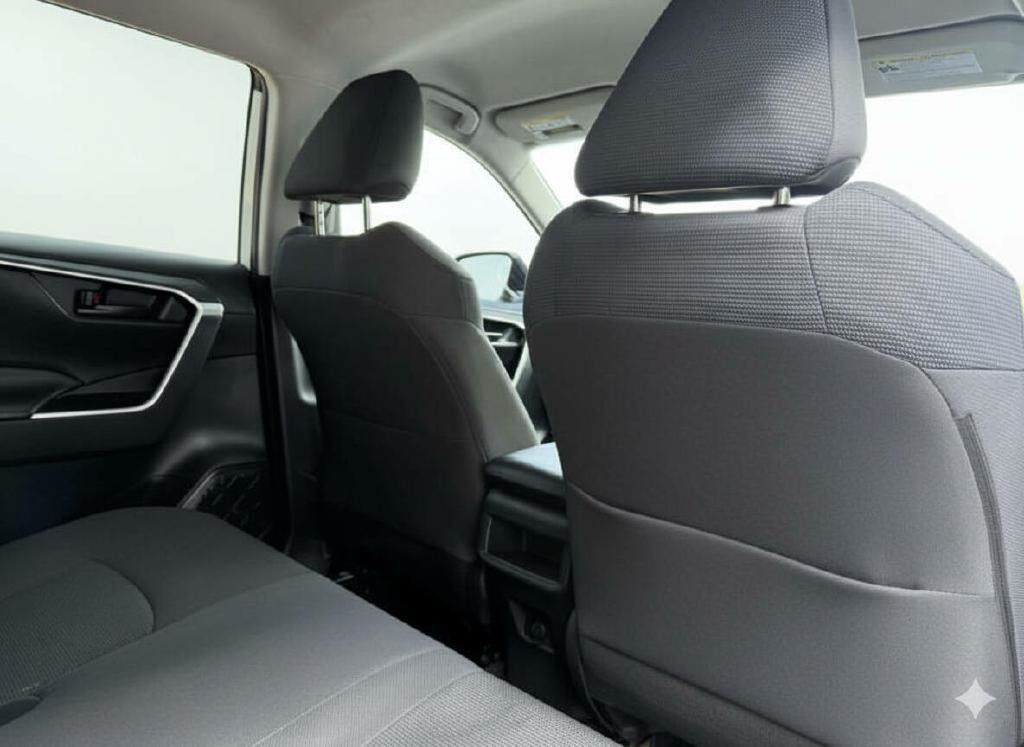 2019 Toyota RAV4 LE AWD - 22889943 - 12