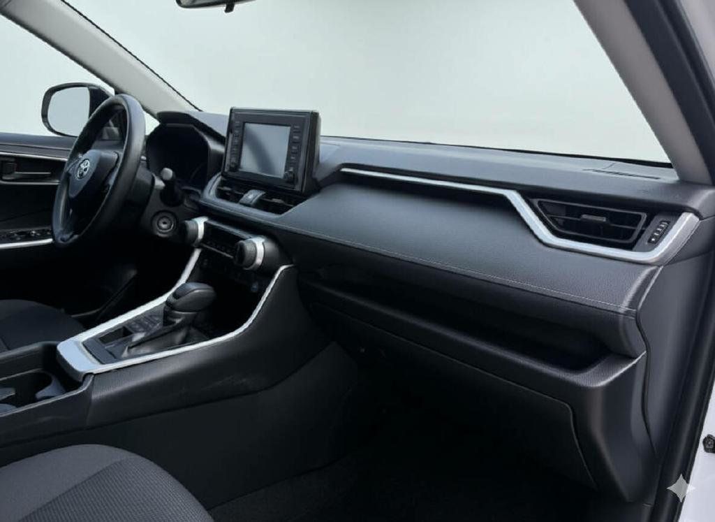 2019 Toyota RAV4 LE AWD - 22889943 - 14