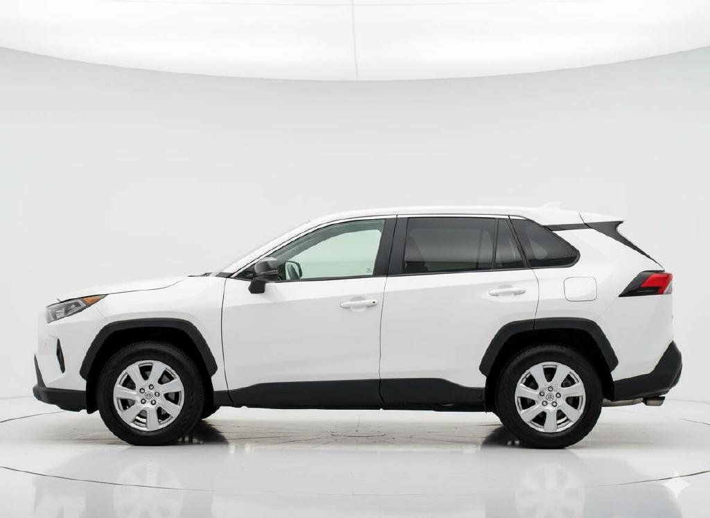 2019 Toyota RAV4 LE AWD - 22889943 - 7