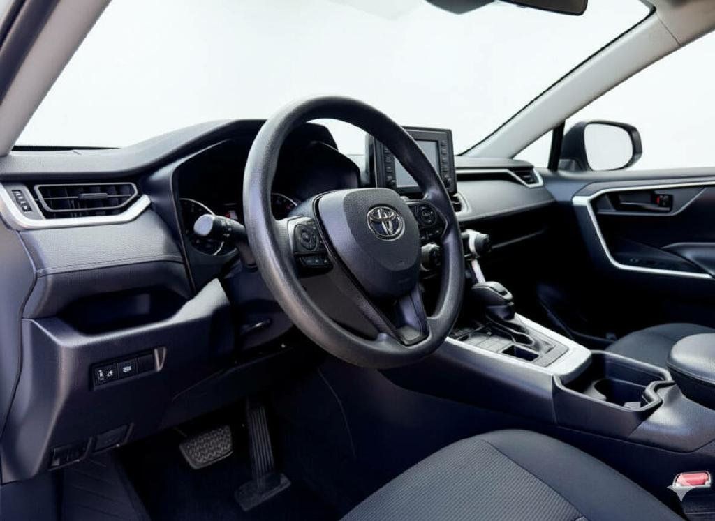 2019 Toyota RAV4 LE AWD - 22889943 - 8