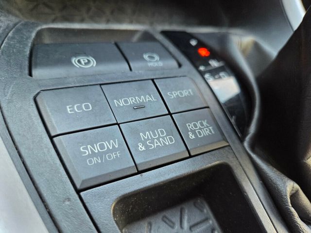 2019 Toyota RAV4 LE AWD - 22945427 - 22