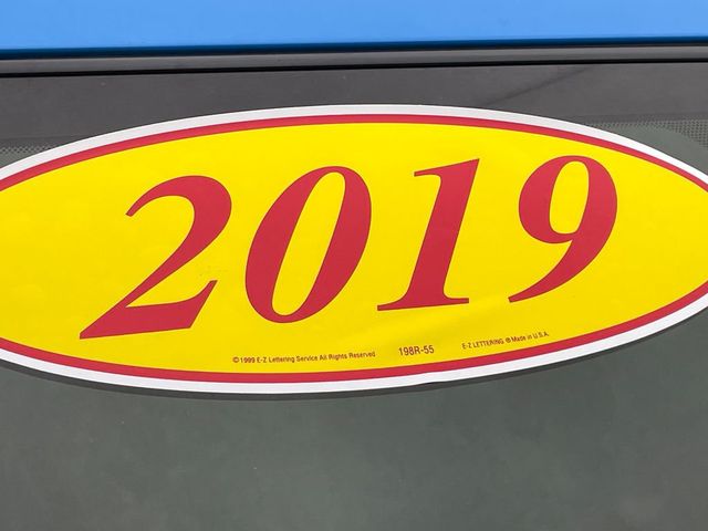 2019 Toyota RAV4 LE AWD - 22962960 - 12