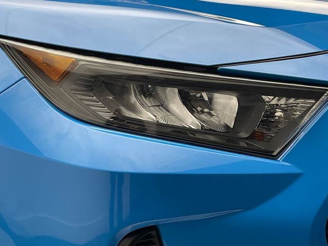 2019 Toyota RAV4 LE AWD - 22962960 - 13