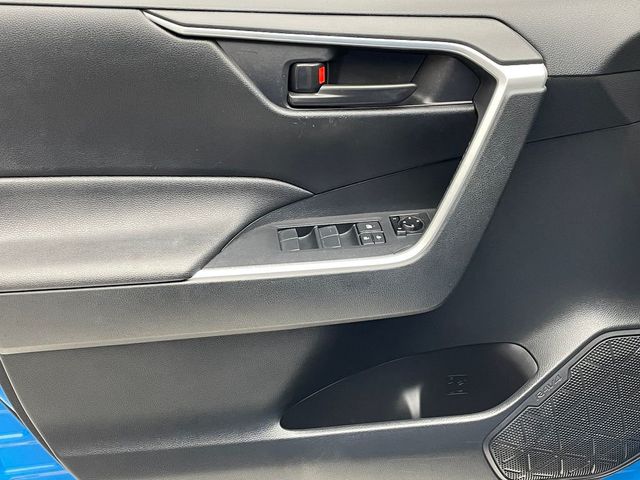 2019 Toyota RAV4 LE AWD - 22962960 - 15