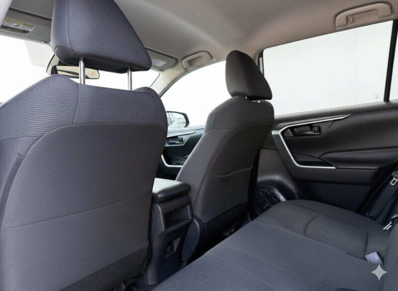 2019 Toyota RAV4 LE AWD 4dr SUV - 22889943 - 11