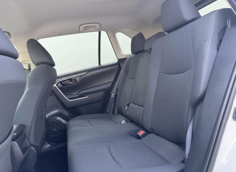 2019 Toyota RAV4 LE AWD 4dr SUV - 22889943 - 12