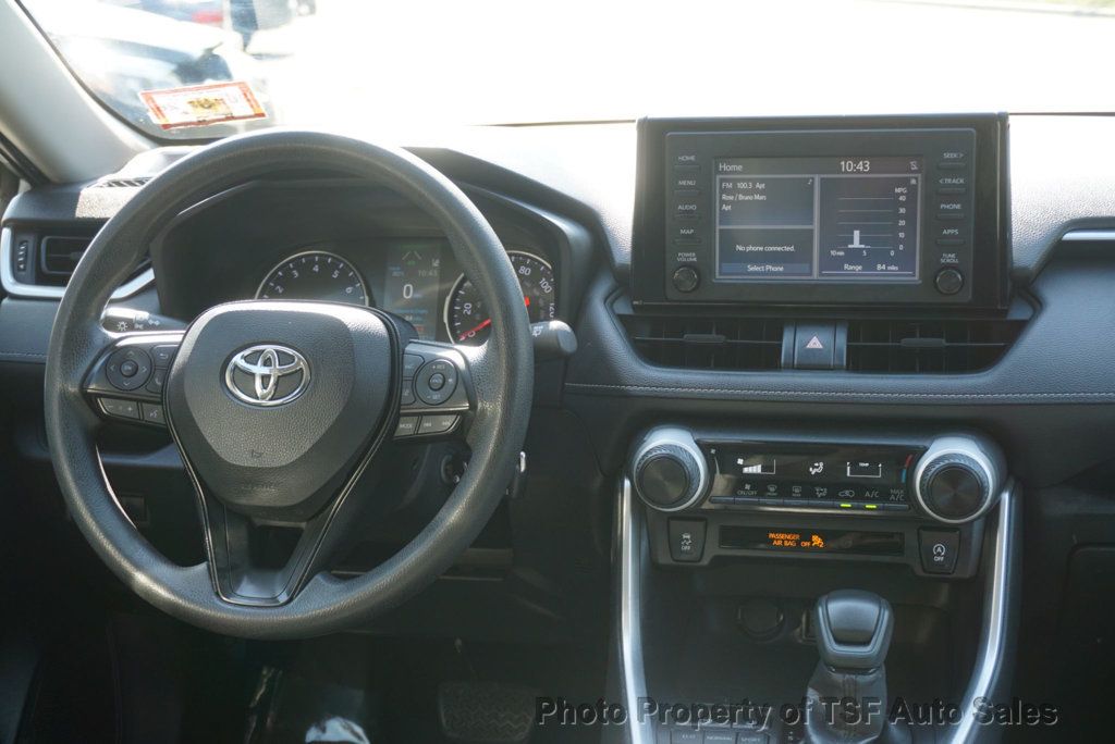 2019 Toyota RAV4 LE photo 11