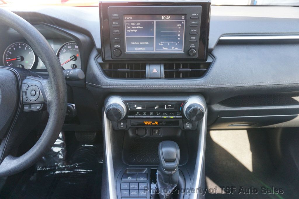 2019 Toyota RAV4 LE photo 13