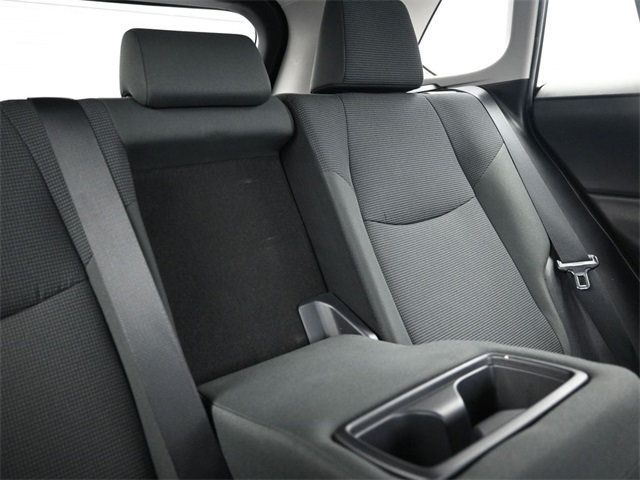 2019 Toyota RAV4 LE FWD - 22954261 - 16