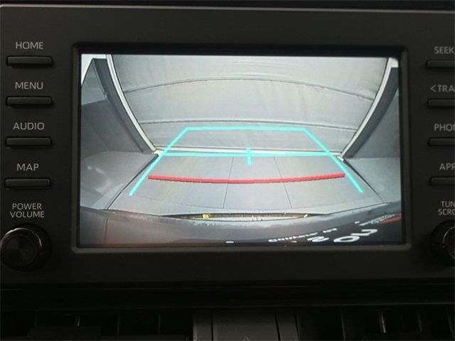 2019 Toyota RAV4 LE FWD - 22954261 - 18