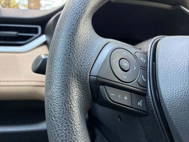 2019 Toyota RAV4 LE FWD - 23007232 - 26