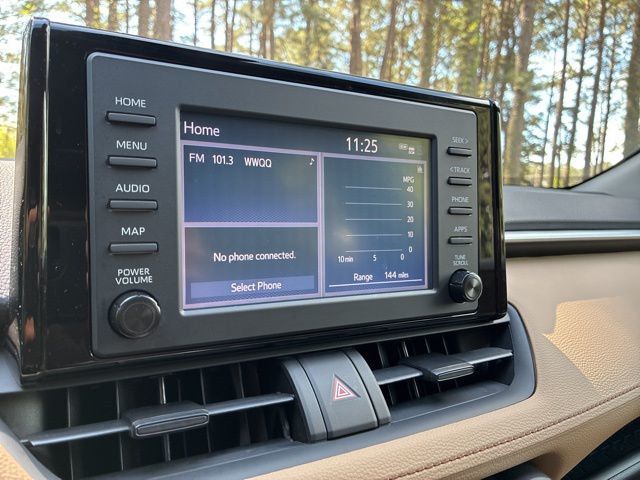 2019 Toyota RAV4 LE FWD - 23007232 - 29