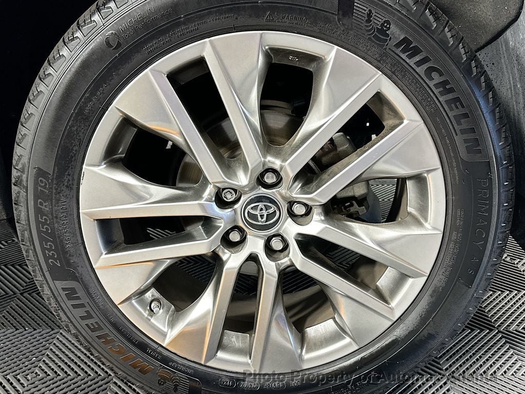 2019 Toyota RAV4 Limited - 22643963 - 39