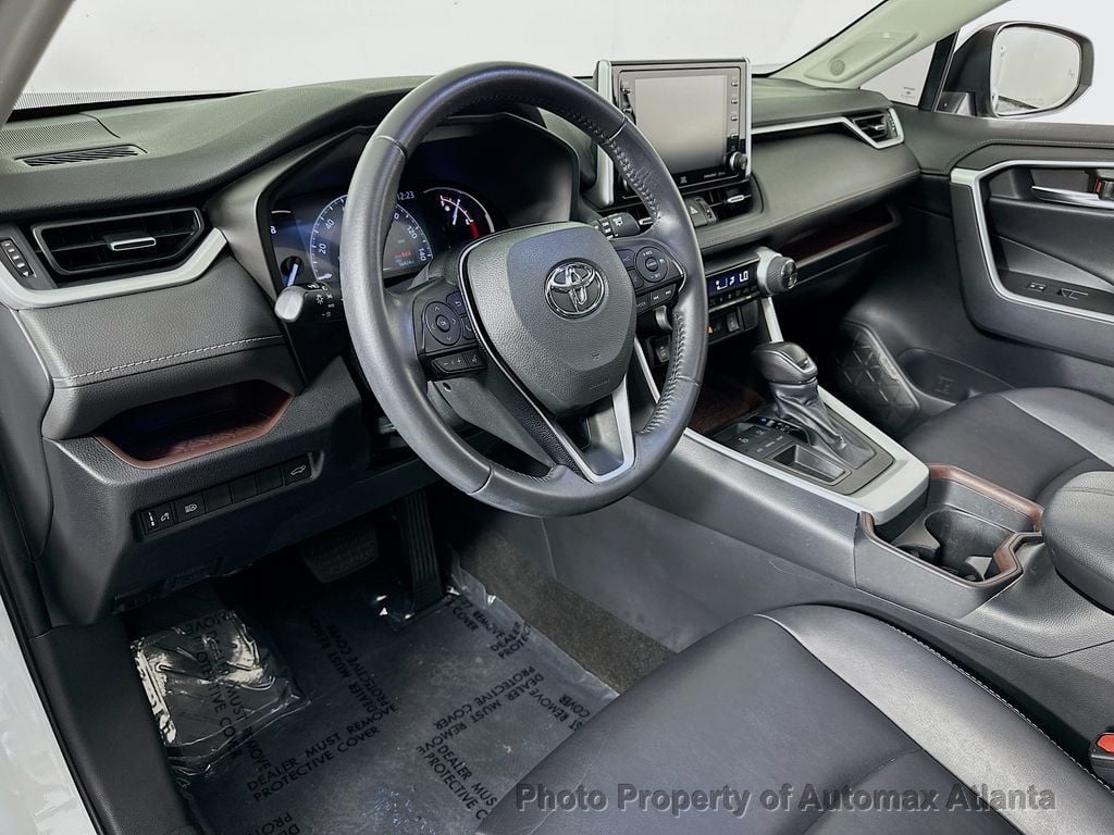 2019 Toyota RAV4 Limited - 22643963 - 8