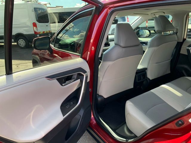 2019 Toyota RAV4 Limited AWD - 22949915 - 26