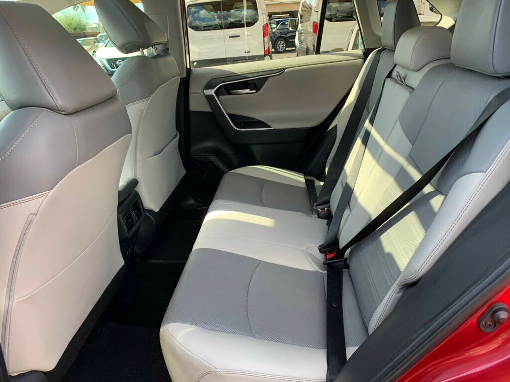 2019 Toyota RAV4 Limited AWD - 22949915 - 27