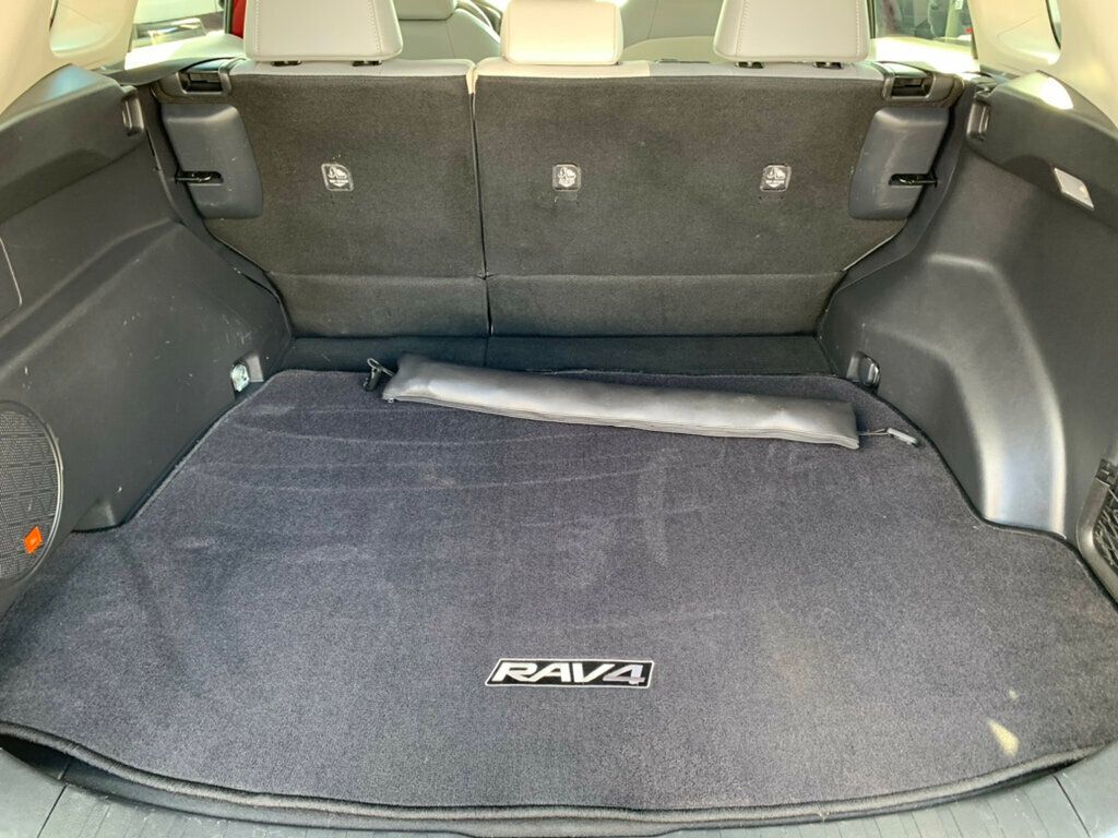 2019 Toyota RAV4 Limited AWD - 22949915 - 40