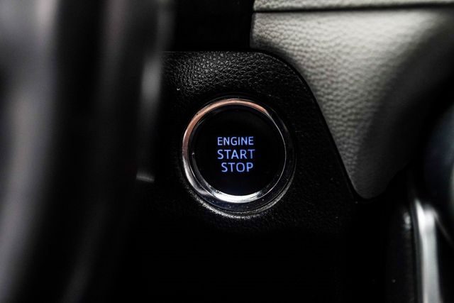 2019 Toyota RAV4 Limited AWD - 22936678 - 19