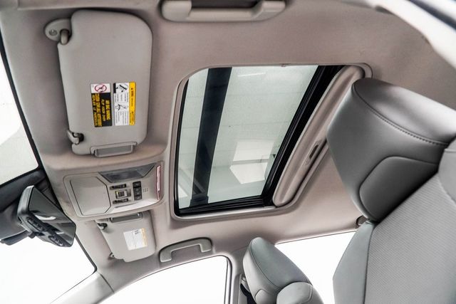 2019 Toyota RAV4 Limited AWD - 22936678 - 35