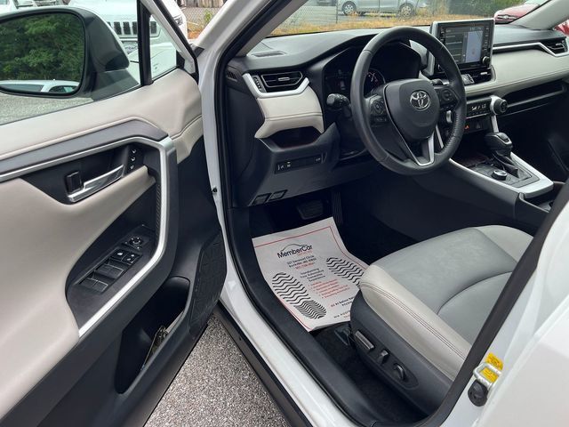 2019 Toyota RAV4 Limited AWD - 23047594 - 9