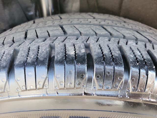 2019 Toyota RAV4 Limited FWD - 22969232 - 26