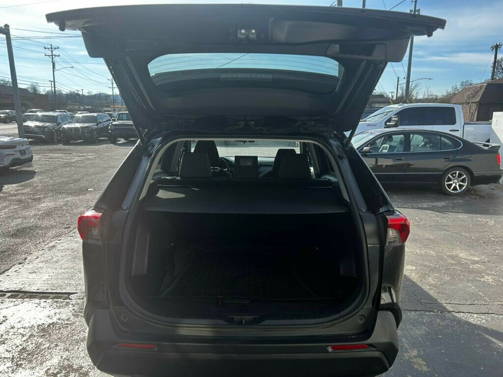 2019 Toyota RAV4 LocalTrade/XLE/AppleCarplay/PushButtonStart/BackupCamera - 22957258 - 14