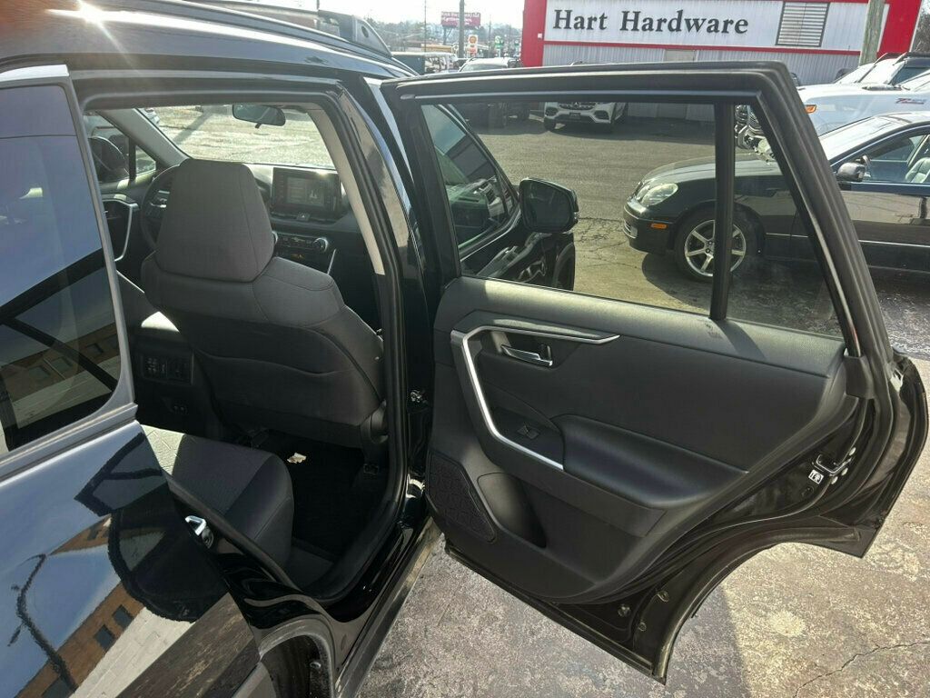 2019 Toyota RAV4 LocalTrade/XLE/AppleCarplay/PushButtonStart/BackupCamera - 22957258 - 16