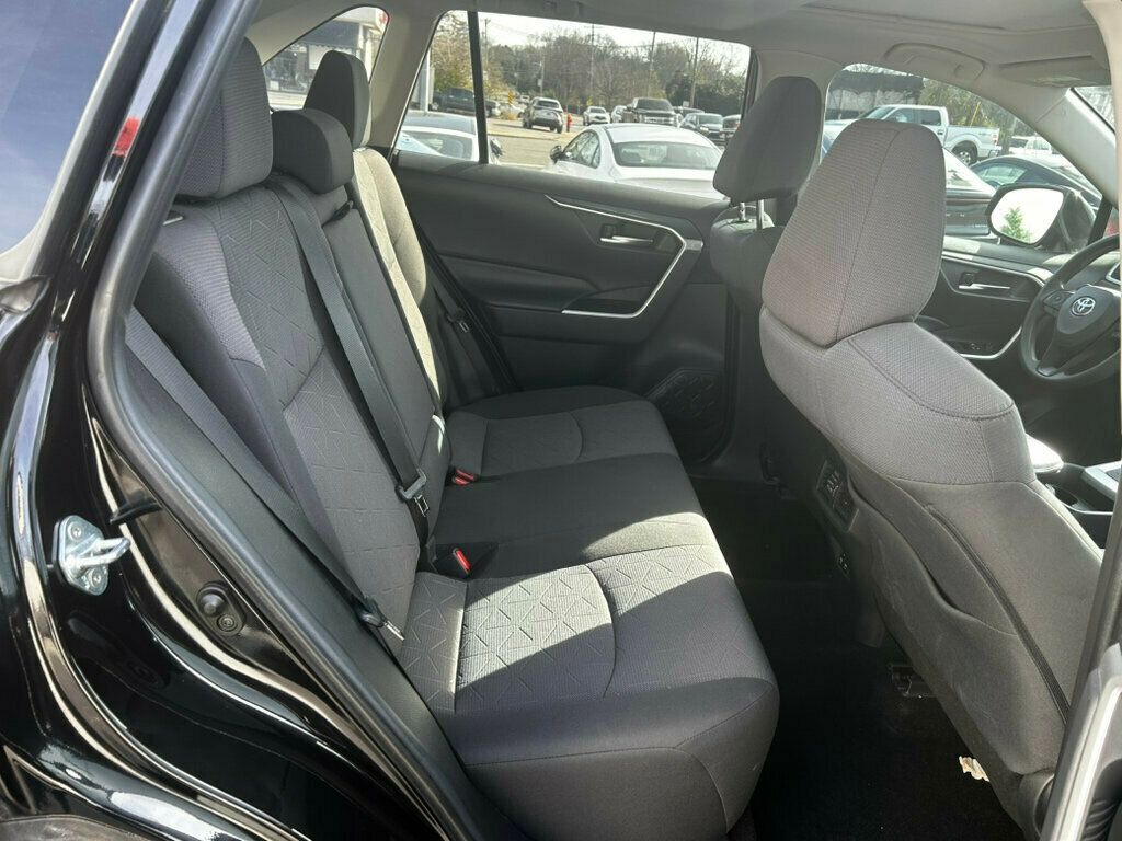 2019 Toyota RAV4 LocalTrade/XLE/AppleCarplay/PushButtonStart/BackupCamera - 22957258 - 17