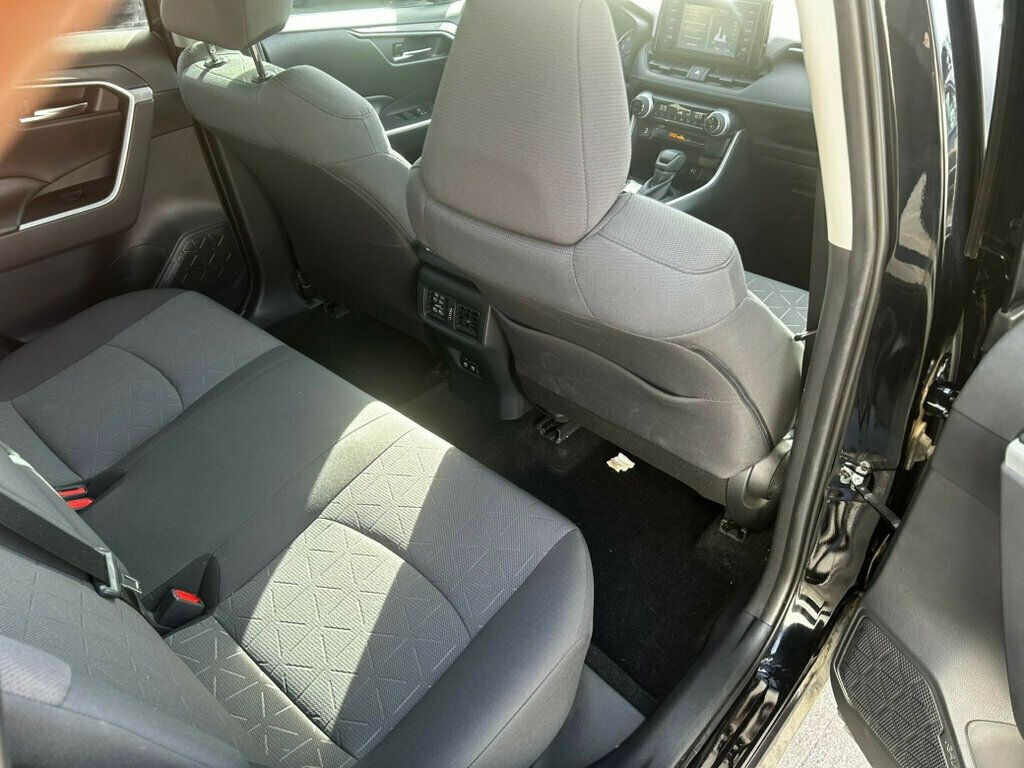 2019 Toyota RAV4 LocalTrade/XLE/AppleCarplay/PushButtonStart/BackupCamera - 22957258 - 18